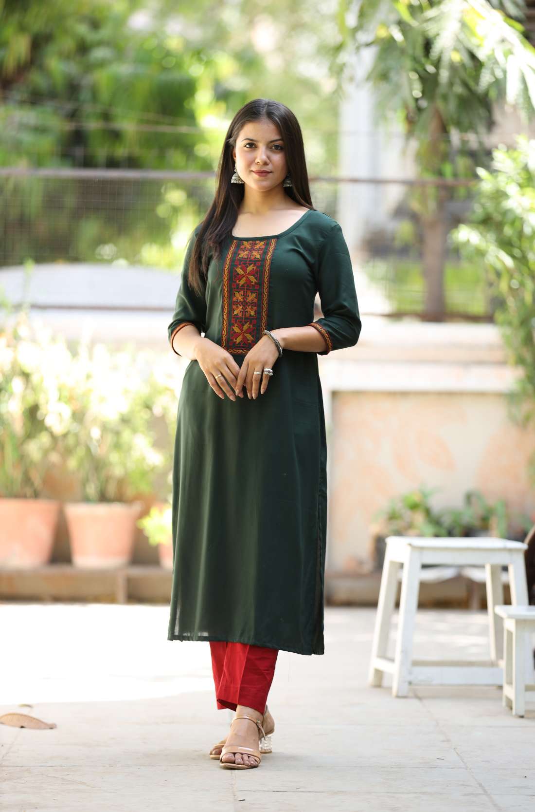 Soft and Breathable Bottle Green Rayon β Fabric Texture