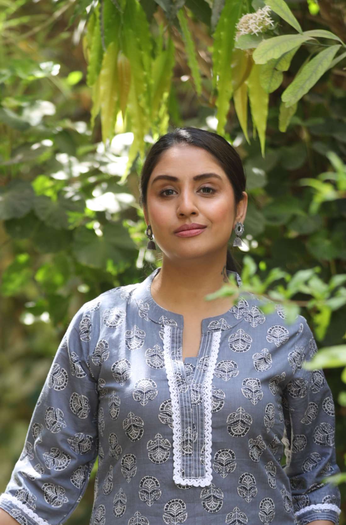 Grey Printed Cotton Straight Kurta – Close-Up