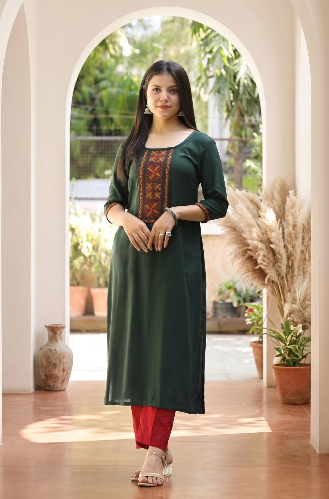 Women's ethnic Embroidered Rayon Unstitched Kurti