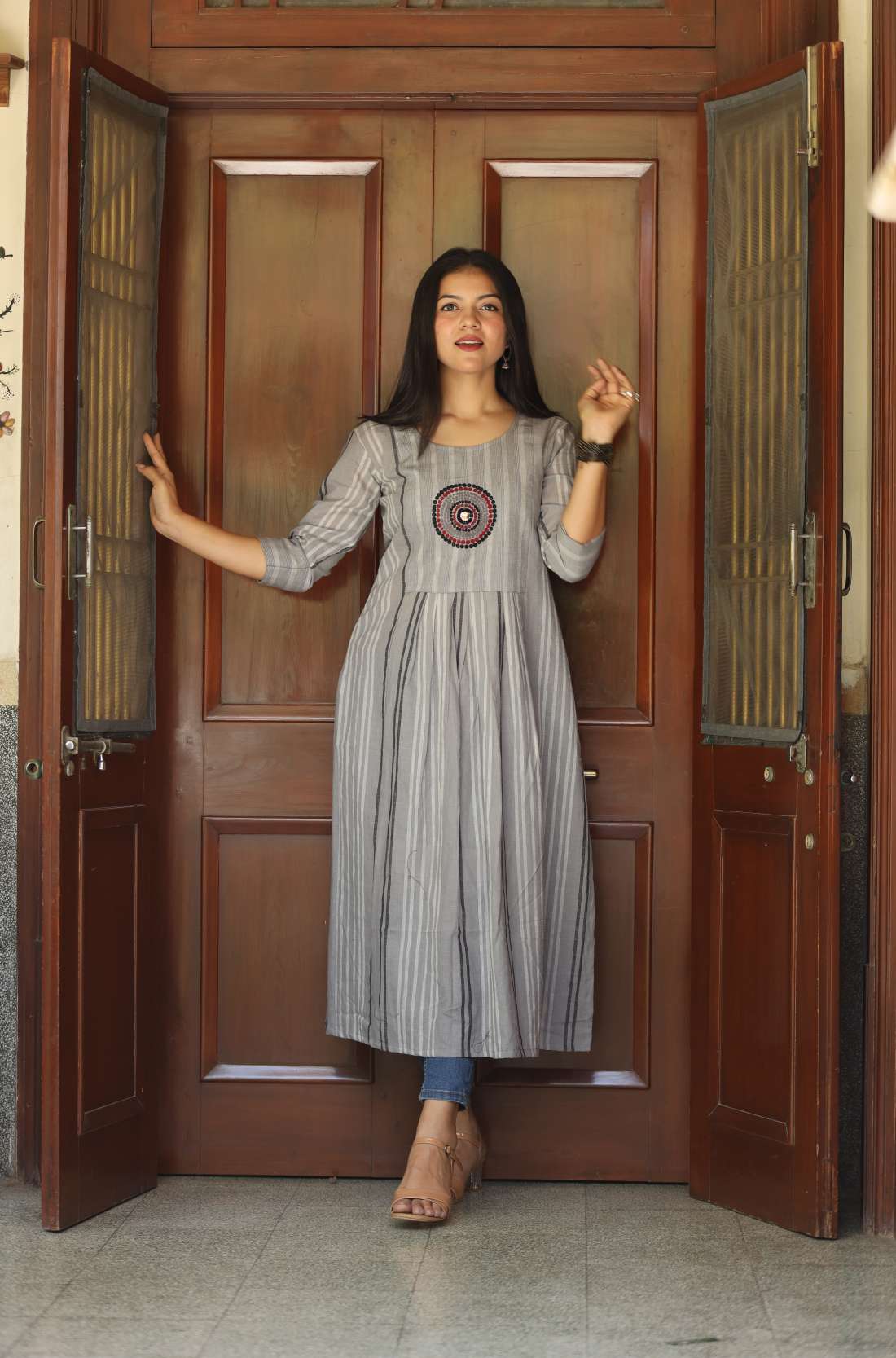 Women's Cotton Round Neck 3/4 Sleeve Embroderied A-Line Kurta Wedding Anniversary Events Everyday-Color [Grey]