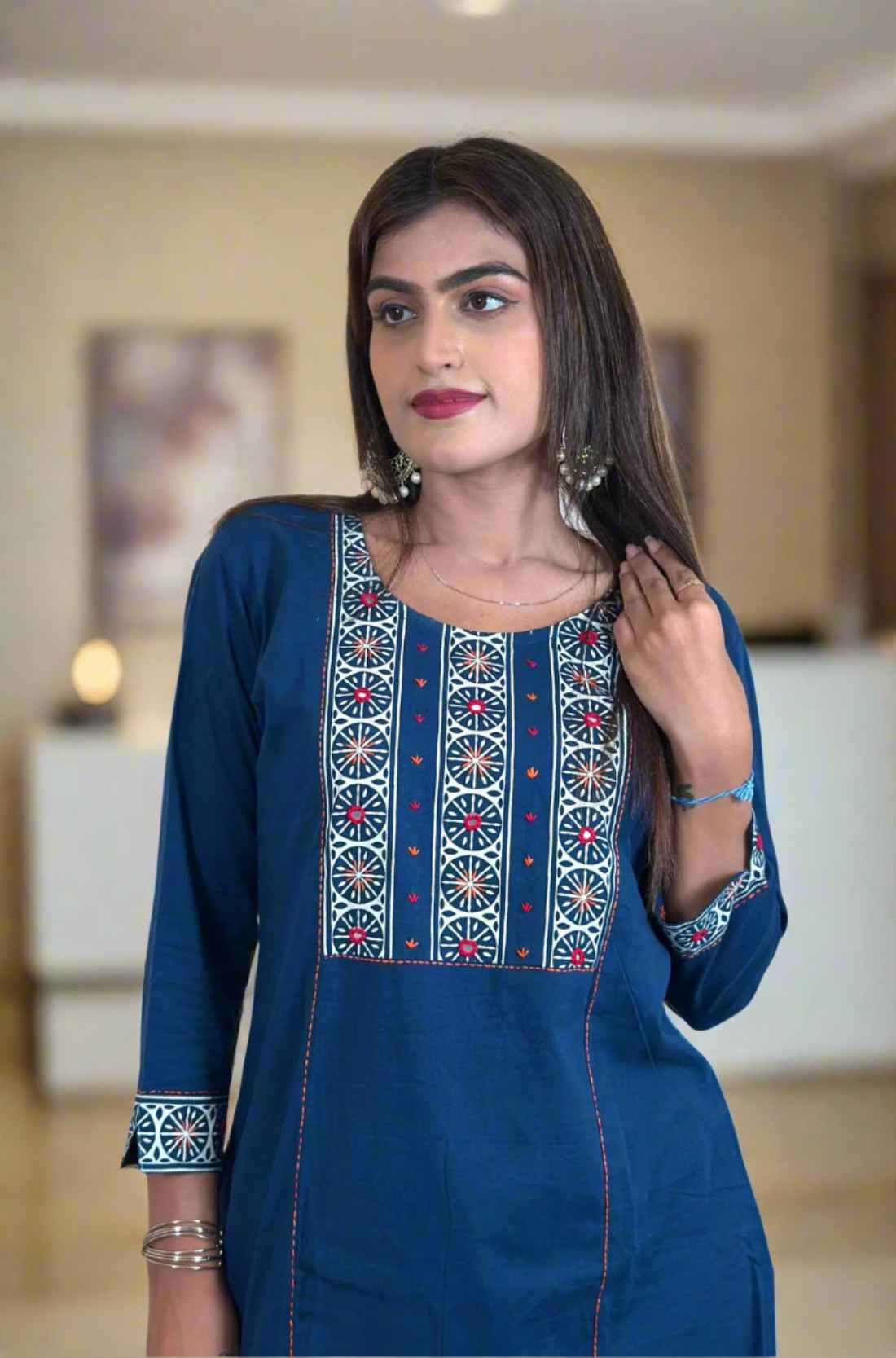 Front view – Pure cotton Indigo hand block print mirror work straight kurta