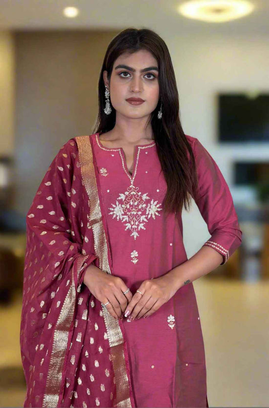 Close-up view – Magenta Silk Kurta Set