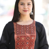 Close-up_pose_in_black_embroidered_A-line_Kurta