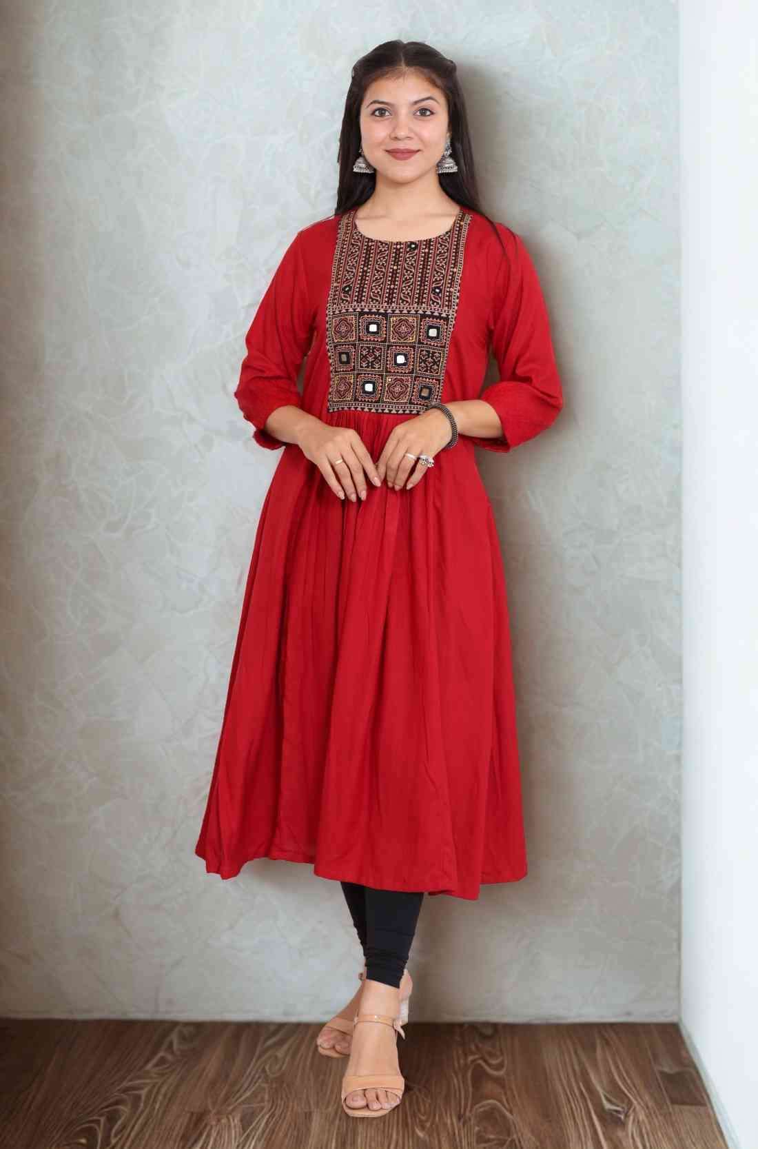 Front_pose_in_maroon_embroidered_A-line_kurta