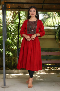 Front_pose_in_maroon_embroidered_A-line_kurta