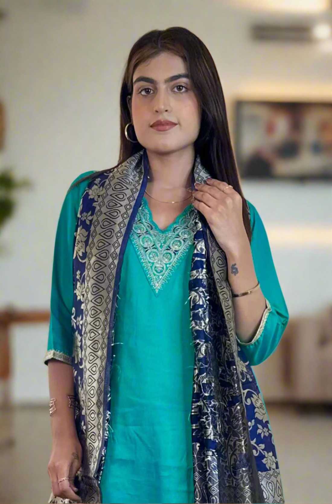 Embroidery Detailing on Rama Green Kurta – Close-Up