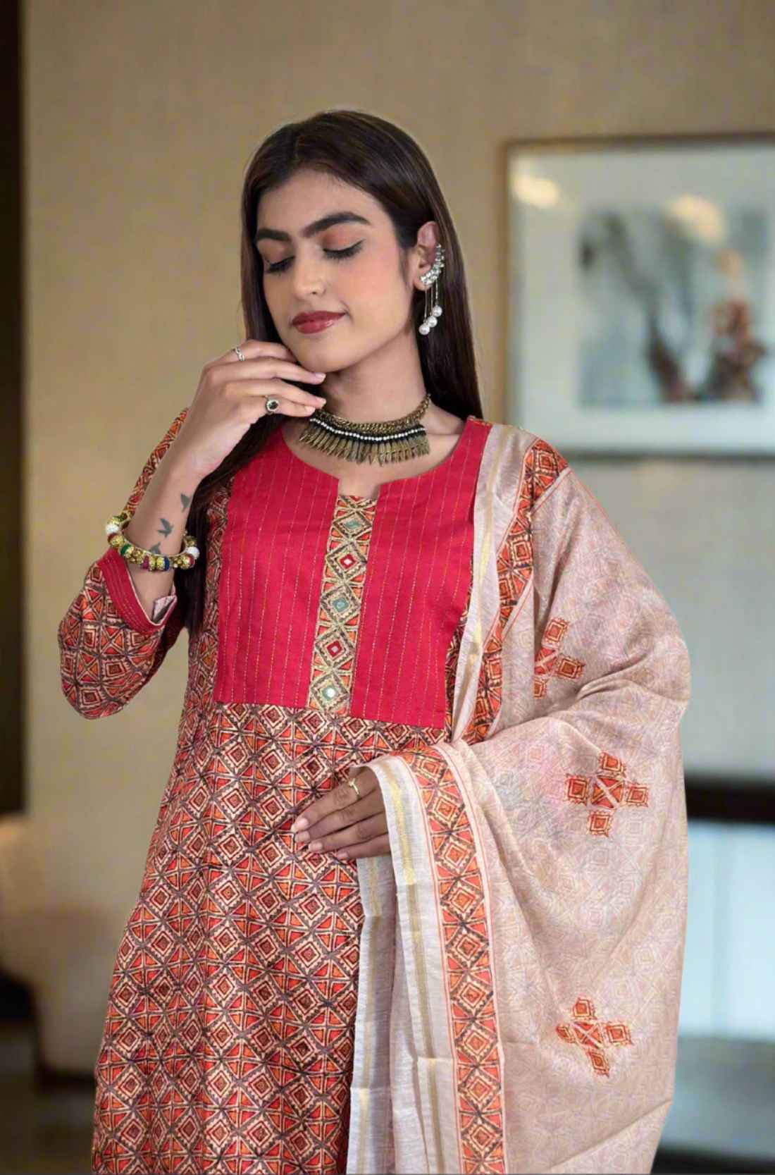 Close-up view – Pashmina Kurta Set with aari work